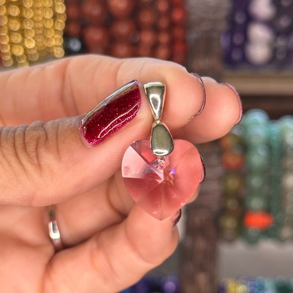 816. Swarovski Crystal Pink Heart pendant 18” .925 Sterling Silver Box chain - Picture 4 of 4